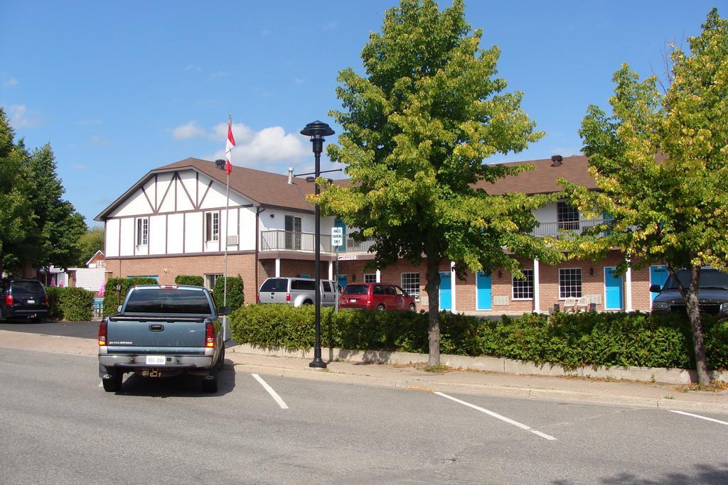 Leisure Inn Haileybury Exterior photo